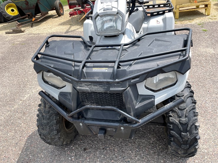 #1064-•-2018-polaris-570-utility-edition-4x4-image-7