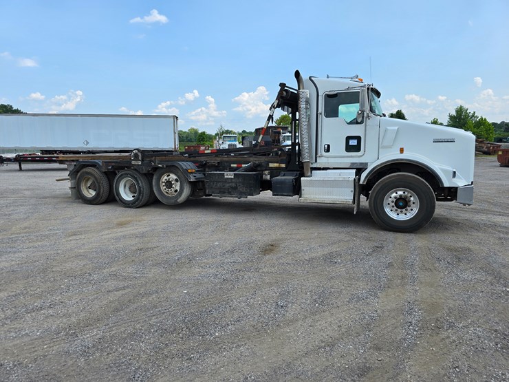 2012-kenworth-t800-image-54