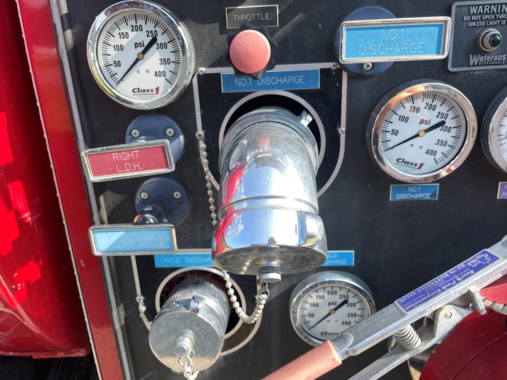 #1017-•-1985-retired-firetruck-(has-wi-title)-image-74