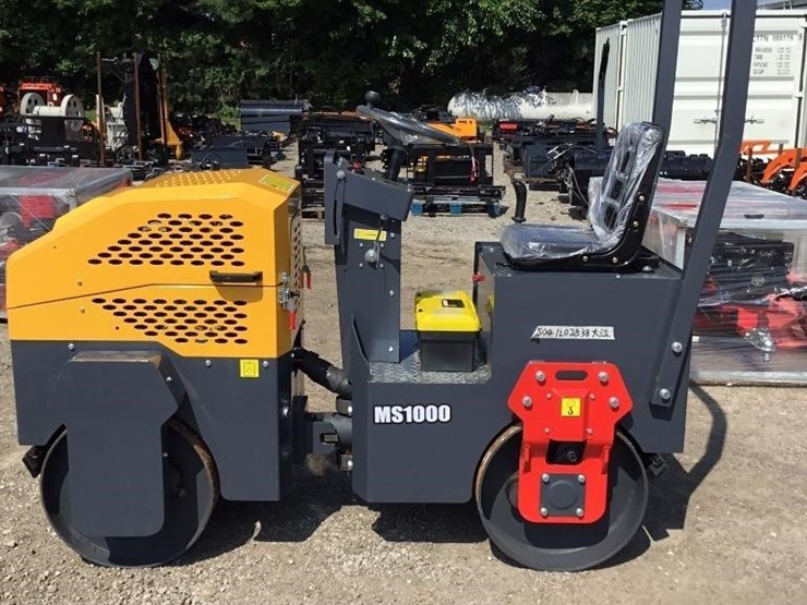 new-mms-ride-on-road-roller-image-3