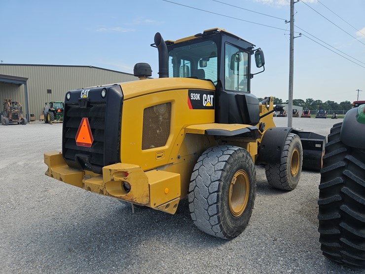 2015-caterpillar-930k-image-10