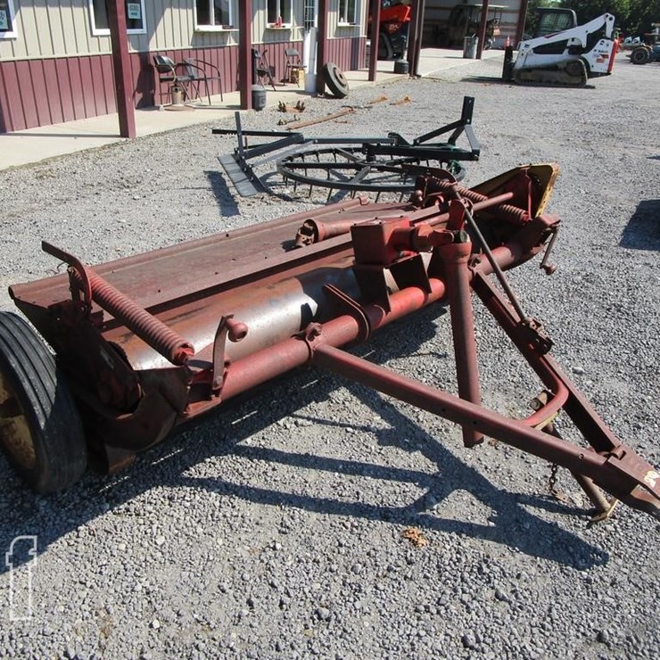 NEW HOLLAND 404