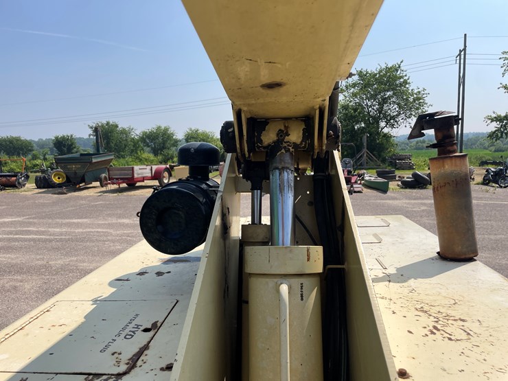 #1004-•-jlg-40h-manlift-image-36