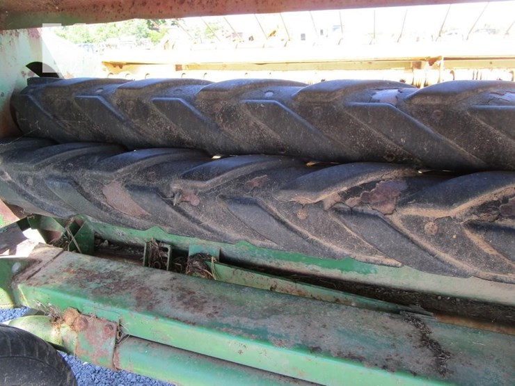 john-deere-1207-image-5