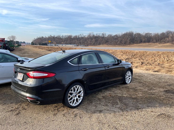 #1043-•-2014-ford-fusion-sedan-(wi-title-in-delay)-image-6
