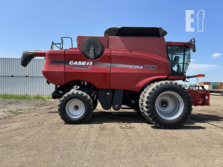 2007-case-ih-7010-image-4