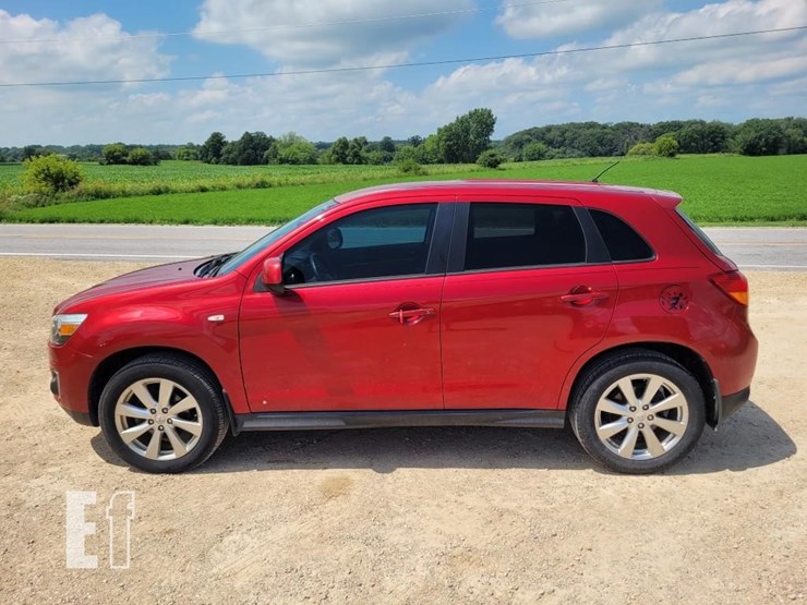 2015-mitsubishi-outlander-image-10