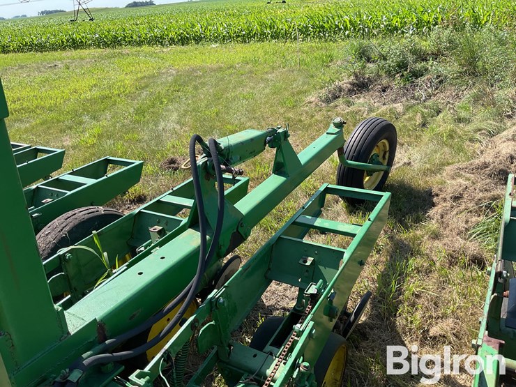 john-deere-7000-image-13