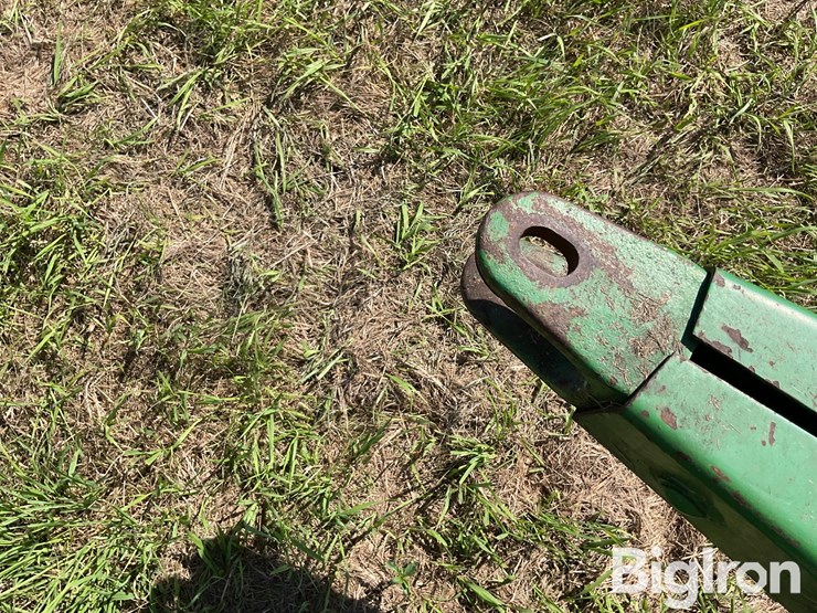 john-deere-7000-image-9