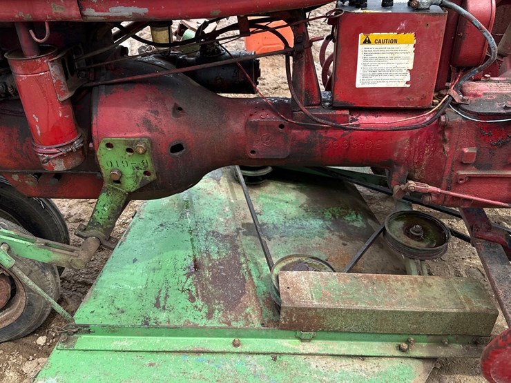 farmall-b-tractor-w/-5ft-belly-mower-image-10