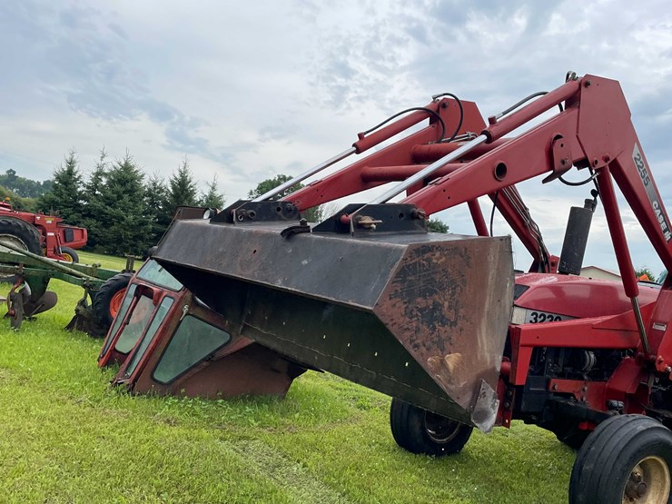 case-ih-3230-image-29