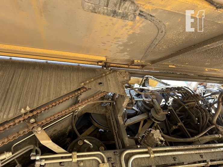 2012-claas-lexion-750tt-image-17