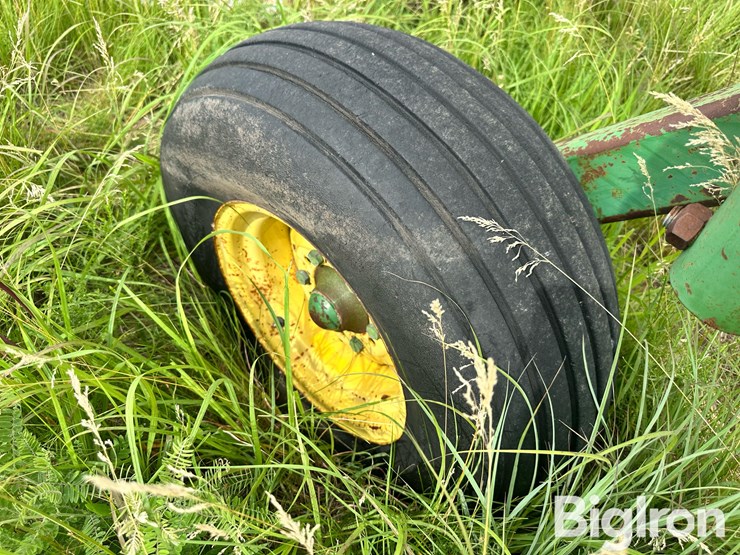 john-deere-2700-image-20