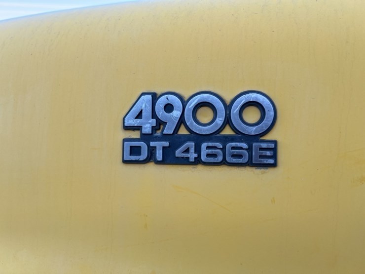 1999-international-4900-image-24