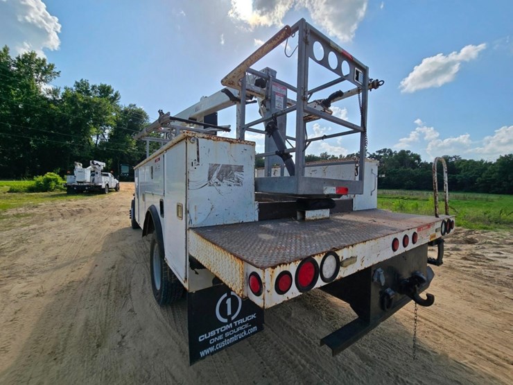 2017-dodge-ram-5500-image-7