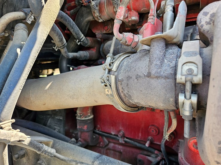 2017-peterbilt-579-image-45