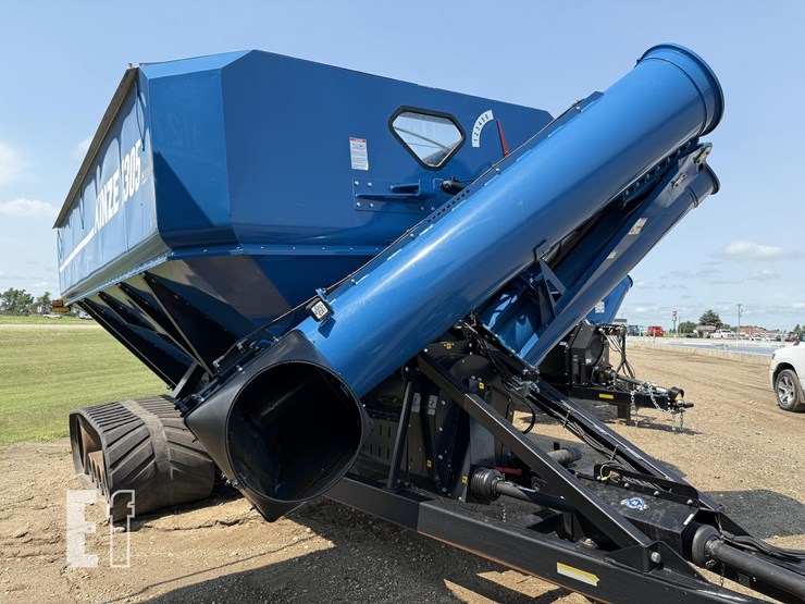 2020-kinze-1305-image-11