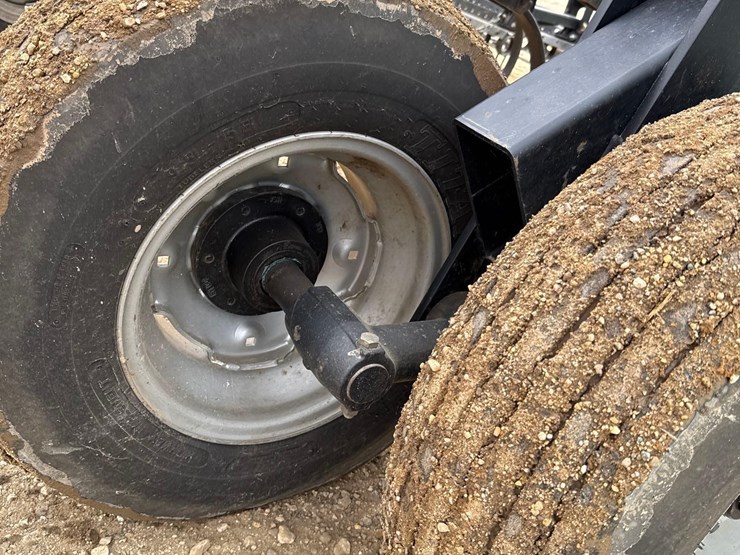 2014-case-ih-tigermate-200-image-12