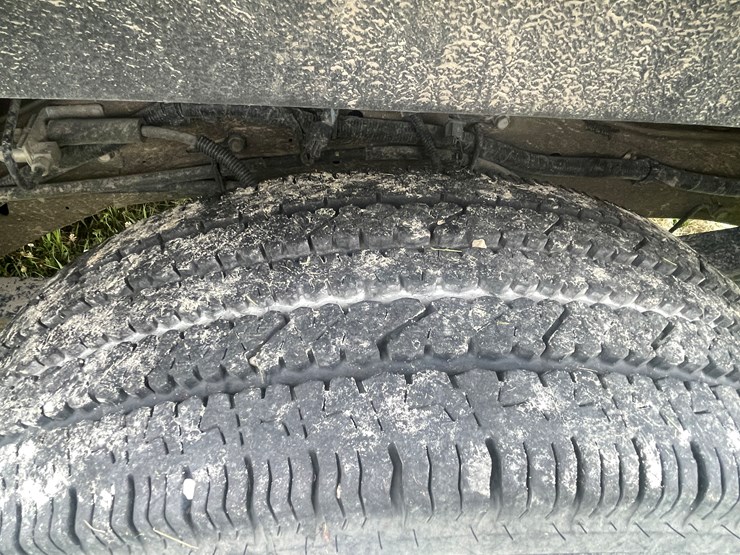#1033-•-2023-chevy-express-van-(has-wi-salvage-title)-image-28
