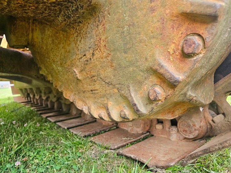 caterpillar-d7-image-79