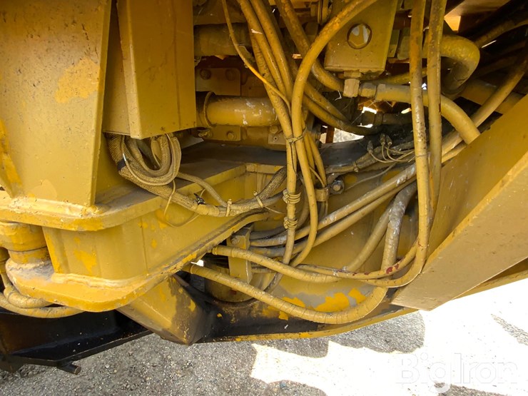 1977-caterpillar-120g-image-17