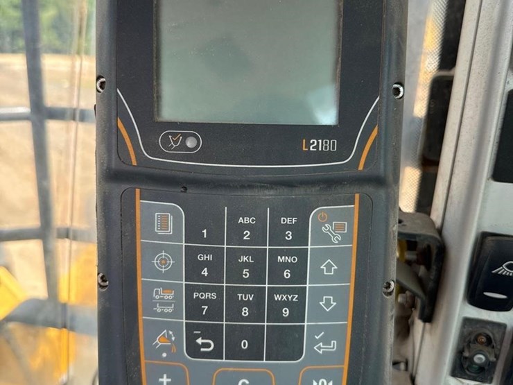 volvo-l90h-image-29