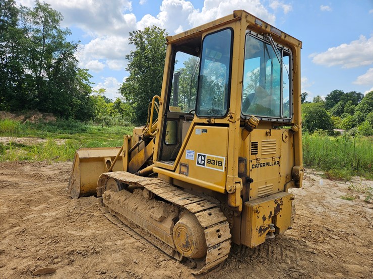 caterpillar-931b-image-11