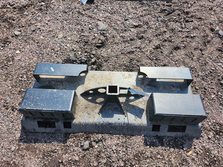 heavy-duty-do-all-receiver-hitch-skid-steer-plate-image-1