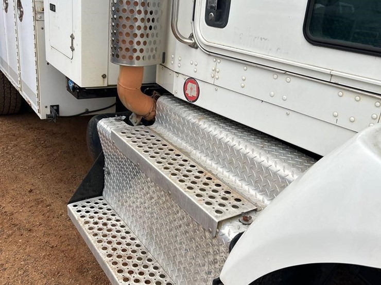 2011-kenworth-t400-image-20