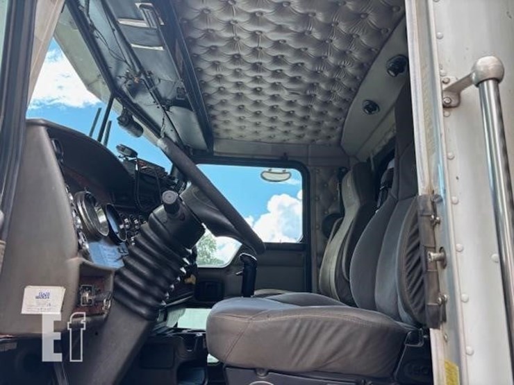 2006-kenworth-t800-image-15