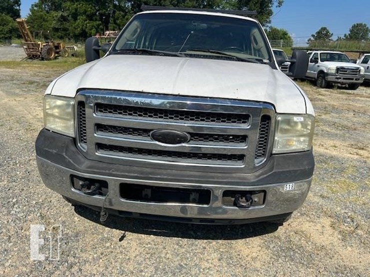 2006-ford-f350-image-2