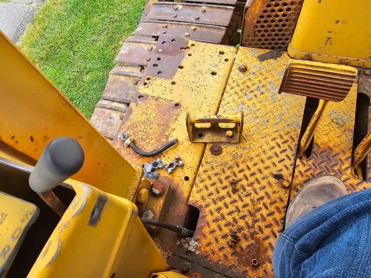 caterpillar-d7-image-39