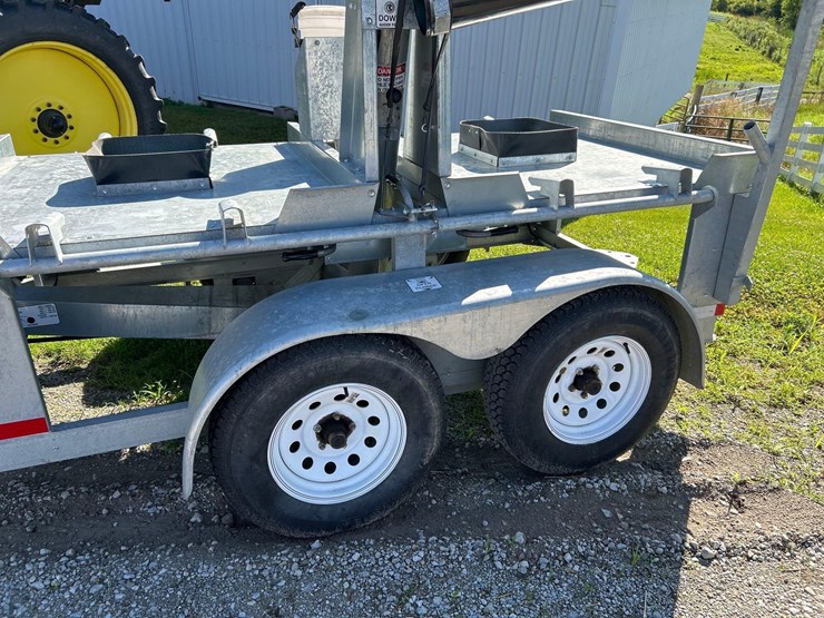ads-bulk-seed-buggy,-2-pod,-tandem-axle,-15-inch-tires,-folding-seed-auger-image-7