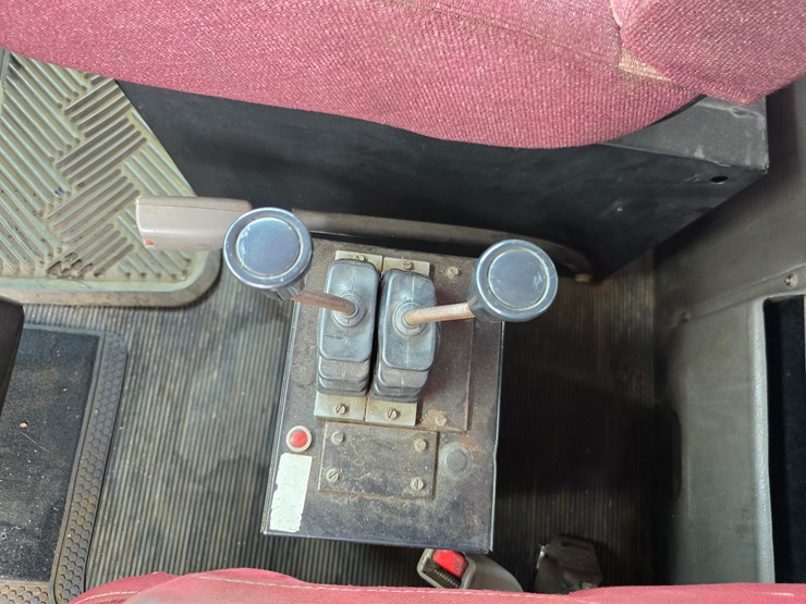 2012-kenworth-t800-image-116