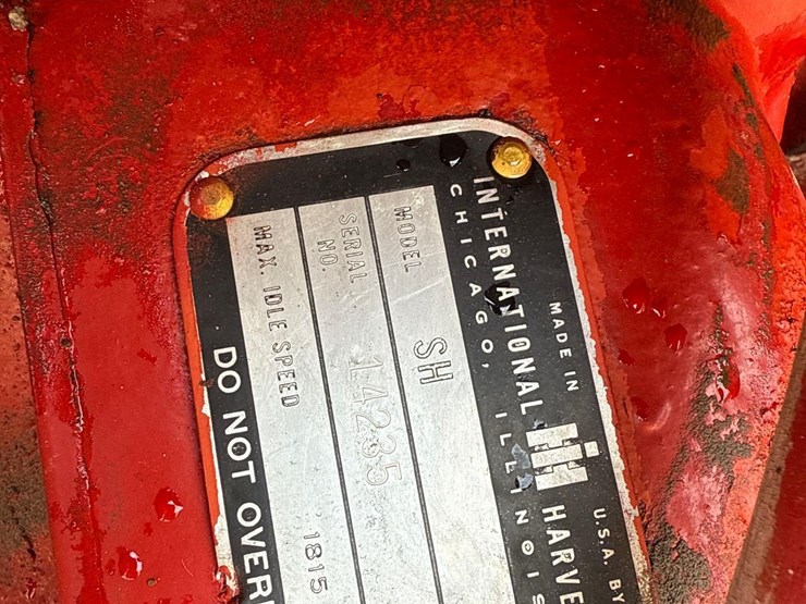 farmall-super-h-tractor-image-17