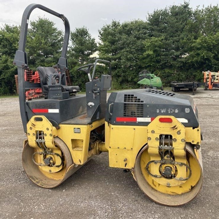 2011 BOMAG BW138AD