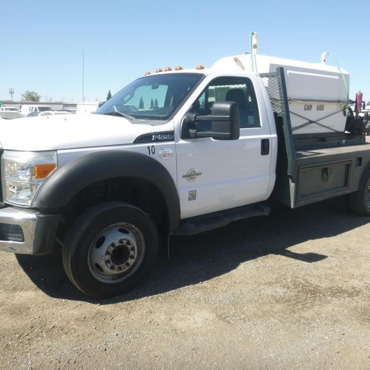 2011 FORD F550