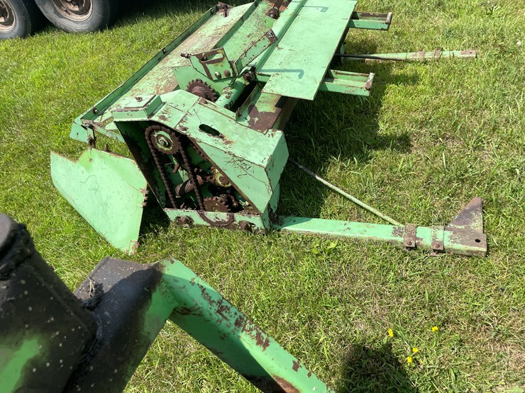 #1061-•-owatonna-260-swather-with-conditioner-image-13