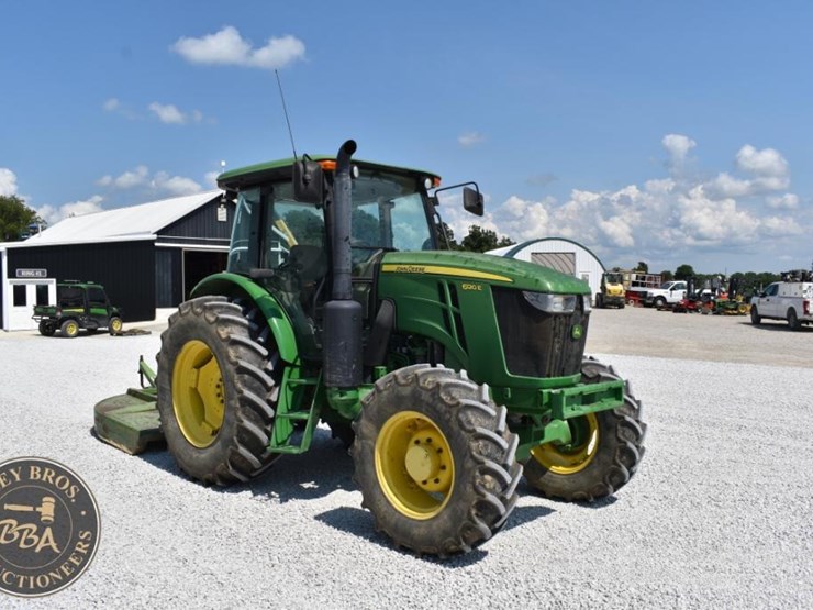 2017-john-deere-6120e-image-15