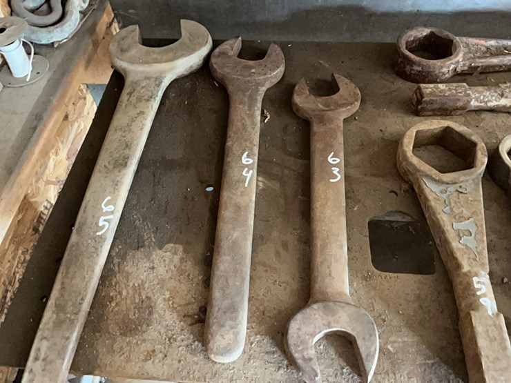 super-wrench-support-equipment-image-1