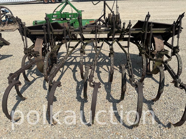 john-deere-8-image-3