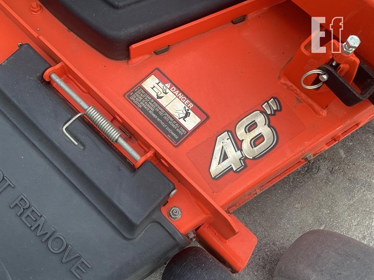 2014-kubota-z121s-image-10