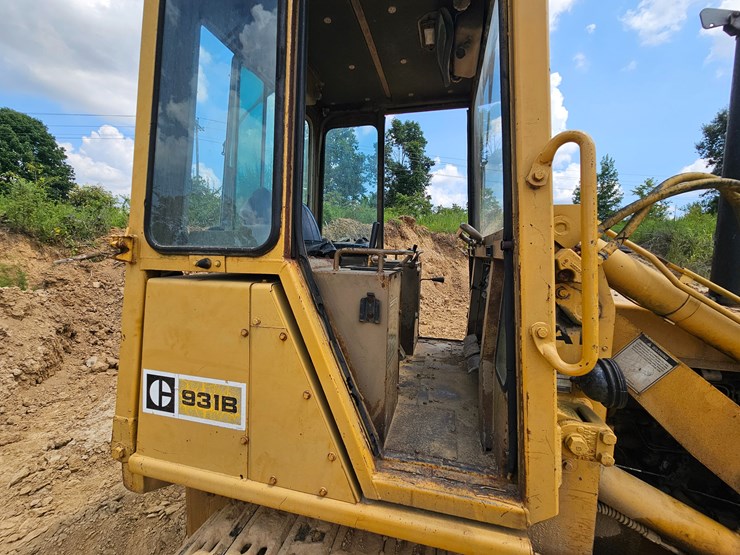 caterpillar-931b-image-38