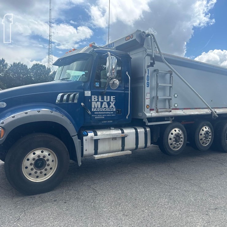 2021 MACK GRANITE 64FR