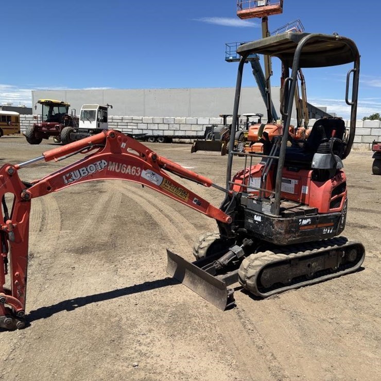 KUBOTA U17