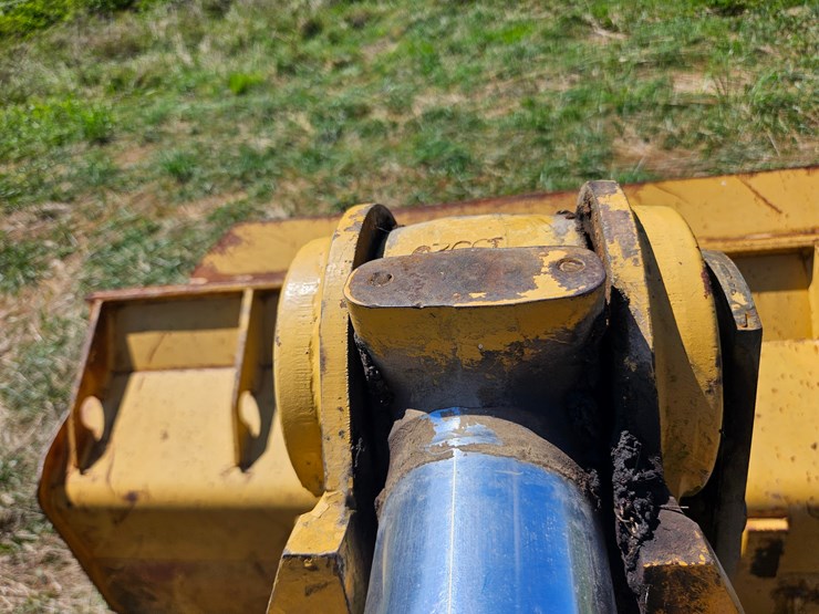 caterpillar-963-image-132