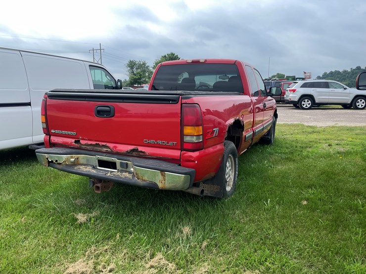 #1040-•-2000-chevy-1500-truck-(has-wi-title)-image-4