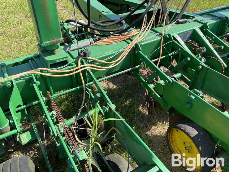 john-deere-7000-image-18