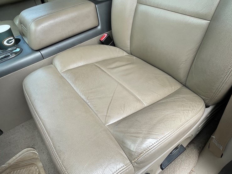 #1037-•-2005-ford-lariat-crew-cab-4x4-(has-wi-title)-image-49