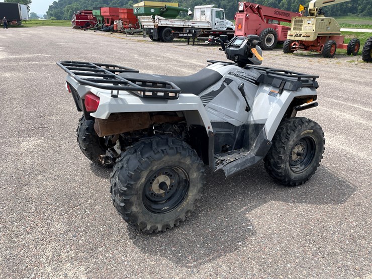 #1064-•-2018-polaris-570-utility-edition-4x4-image-4